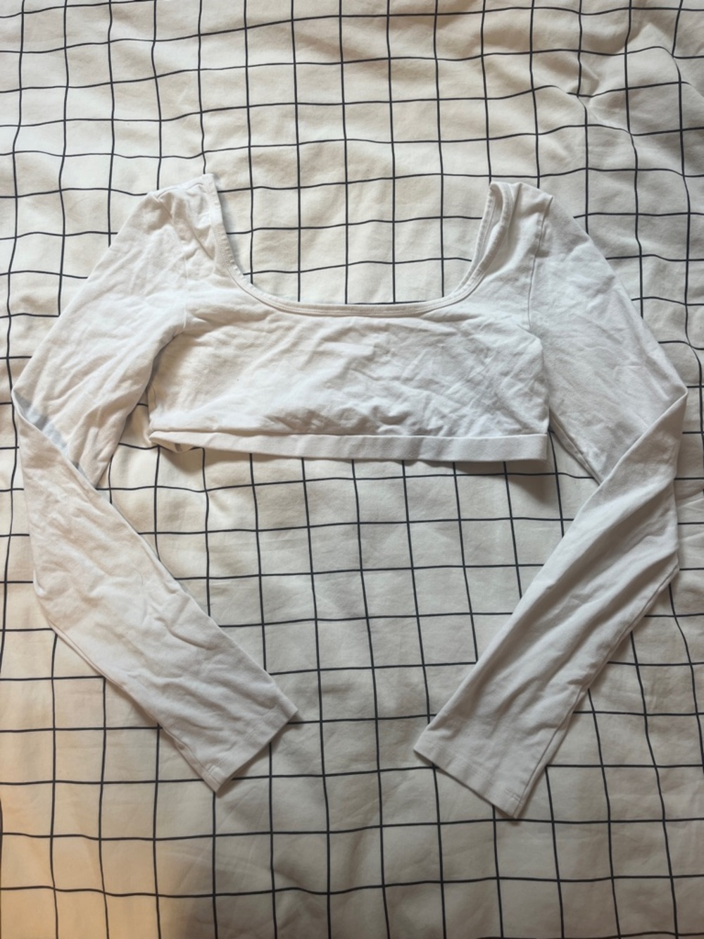 Garage White Long Sleeve Scoop Crop Top